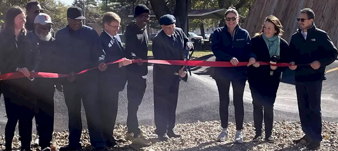 comer cox park pump track ribbon cutting with park board and city officials and smith donor