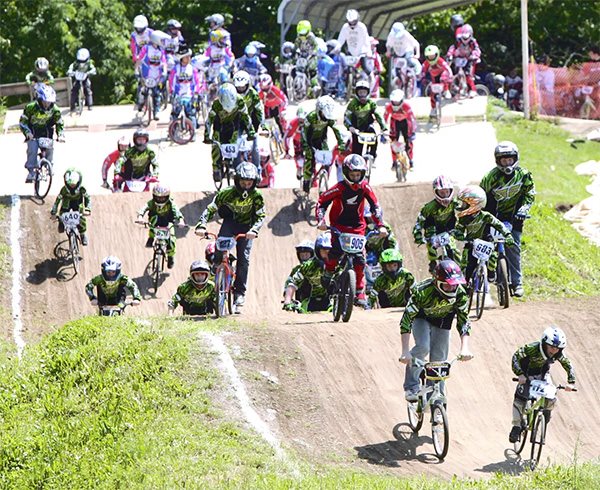 race taking place at riverside bmx track